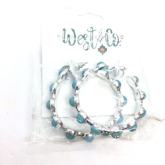 WEST CO. TURQUOISE DYED HOWLITE HOOP EARRINGS SILVER TONE NWT - Picture 4 of 7